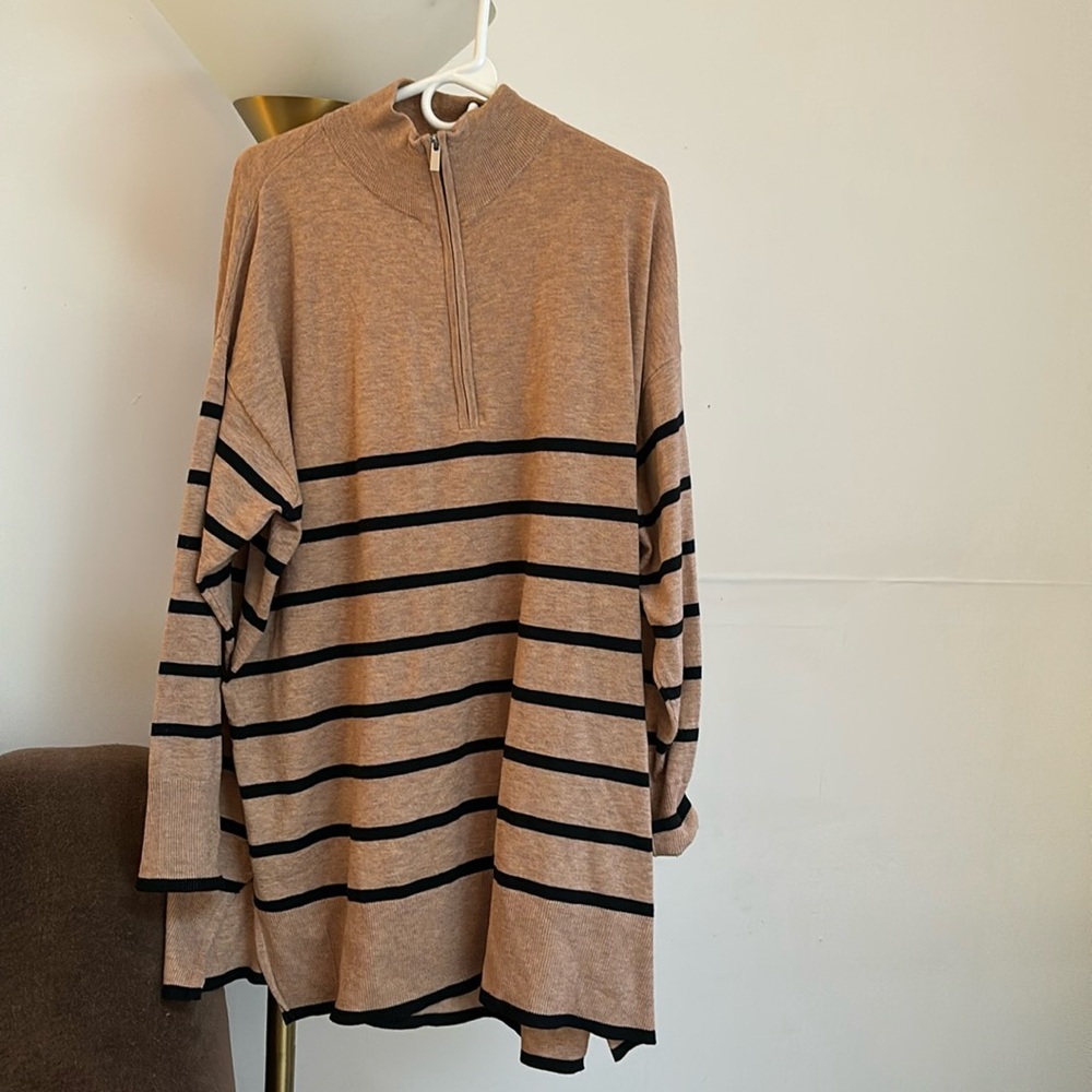 Brand New Women’s Quarterzip - Size XL